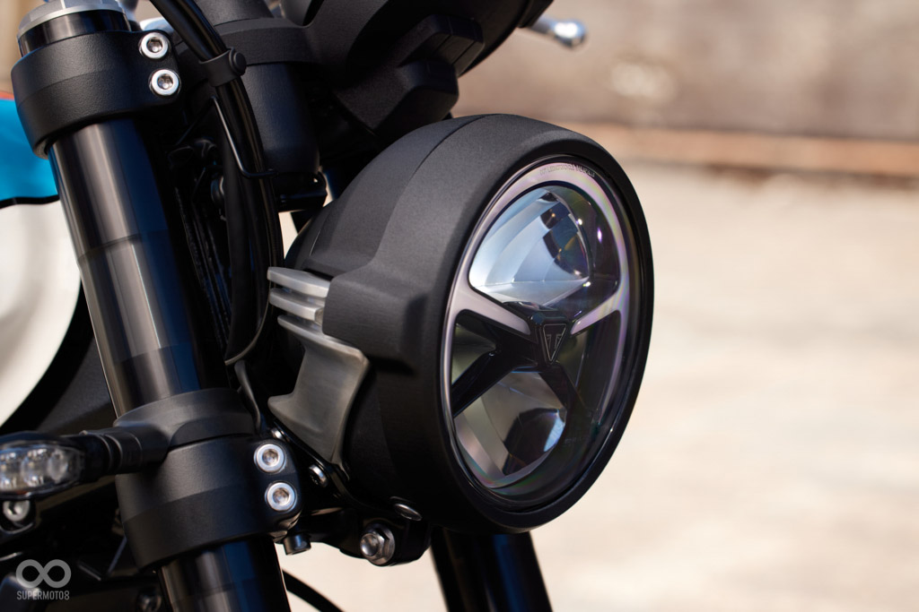 油箱烤漆使用全新風格，頭燈也更精緻！