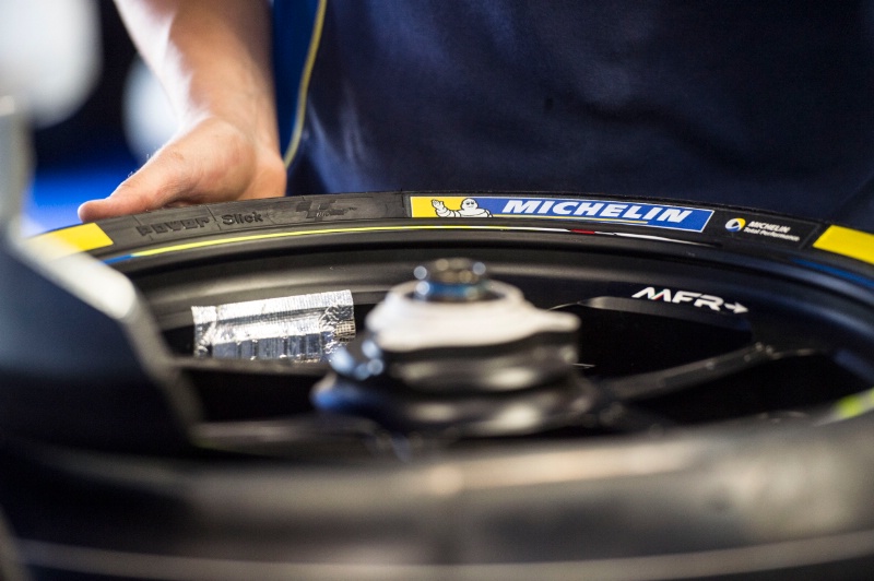 大會輪胎供應商MICHELIN 會在法國站提供不對稱結構的前輪給各車隊,確保比賽過程中都能有足夠的抓地力