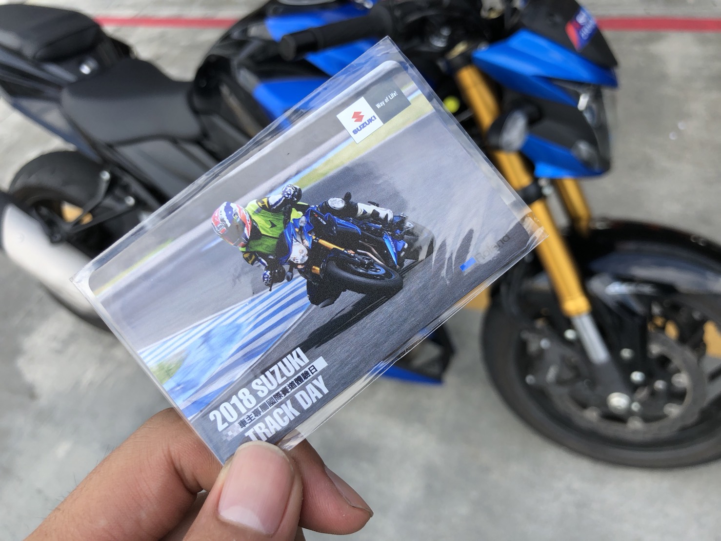 Suzuki這次也相當貼心的在現場設置悠遊卡製作的攤位,替每一位車主製作個人專屬的追焦悠遊卡