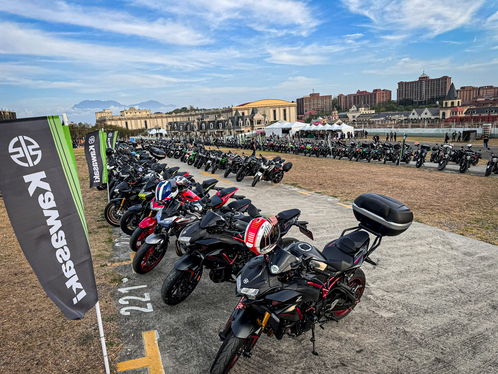 Kawasaki川崎祭今年以車種分類停放,讓車主們可以更輕鬆找到自己的同款車友!