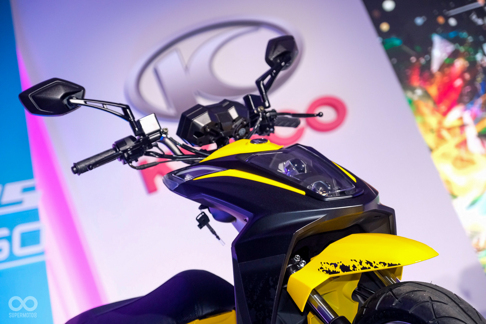 跑酷125車身上有相當多草原動物元素融入，像是前土除上就有類似獵豹的花紋