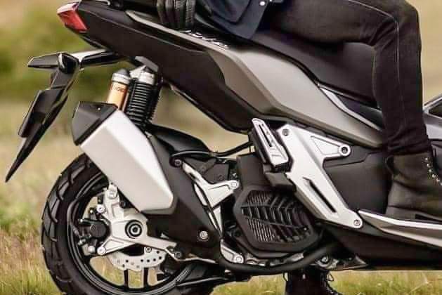 小排量X-ADV也採用長行程的後懸吊,排氣管的造型也與X-ADV相當神似