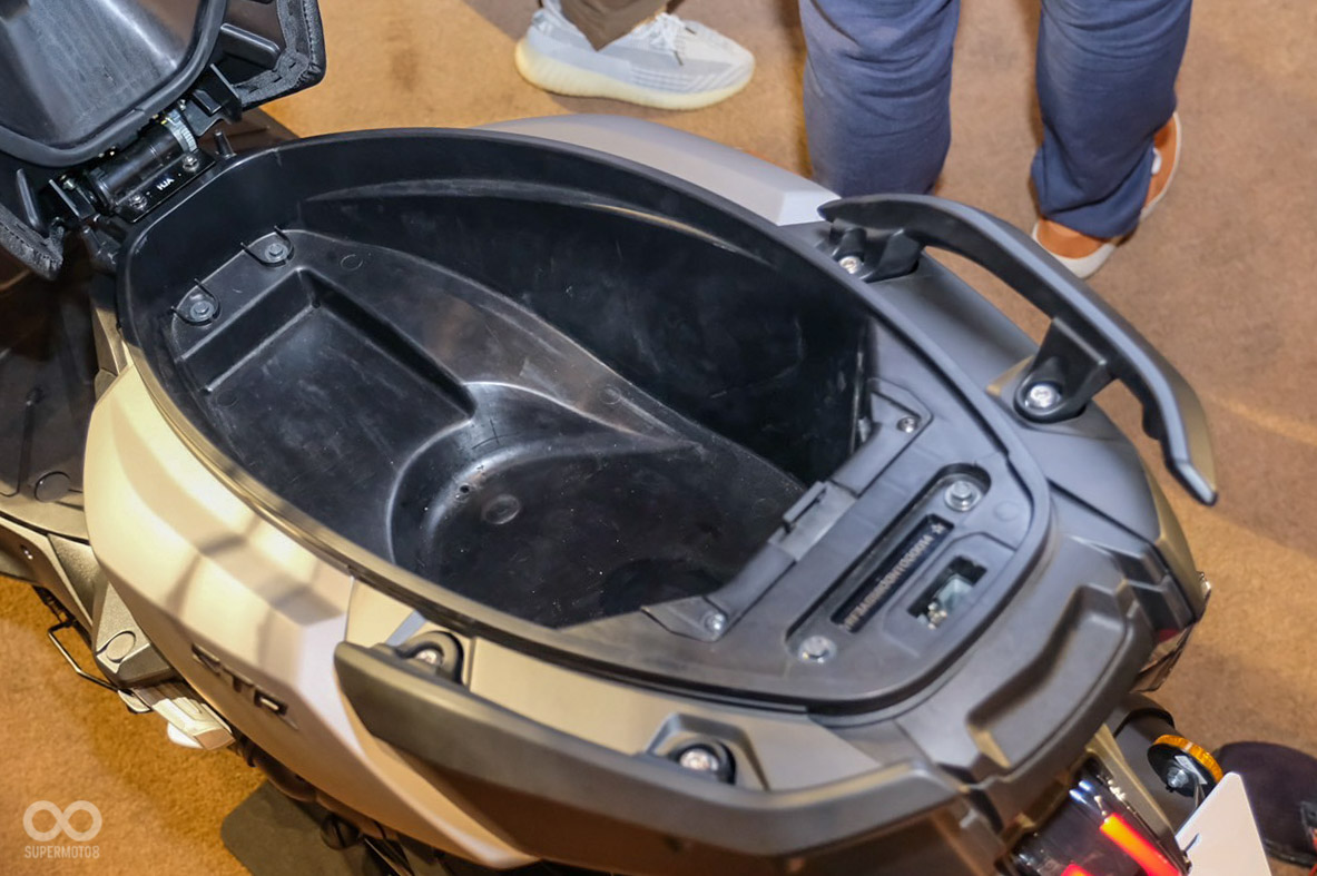 32L車廂空間，看起來與國產150車款落差不大