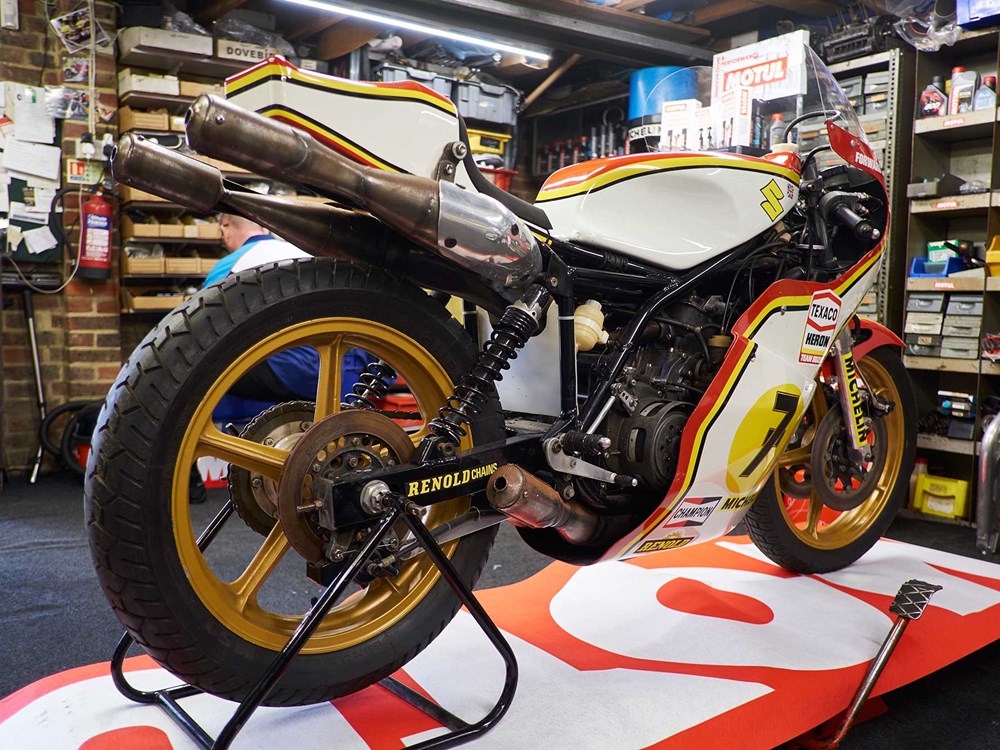 Barry Sheene所騎乘的SUZUKI RG500 XR14是賽車中最為險惡的一種。