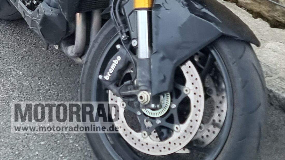 煞車預計將用和S1000 GT相同的Brembo輻射對四卡鉗、310mm浮動碟組合
