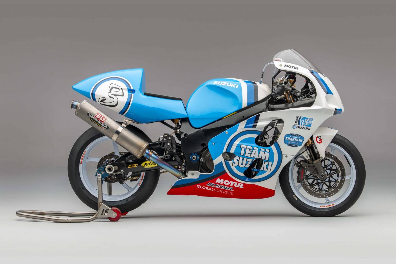 TEAM CLASSIC SUZUKI再次推出令人眼睛為之一亮的GSX-R750 SRAD復古賽車