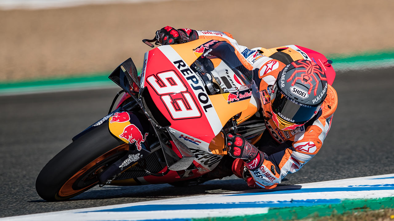 滑塊這種消耗品通常一節比賽便可以消磨殆盡,但其實頂尖車手並不會刻意去摩滑塊,畢竟能越早直立車身便能越早開油脫離彎道