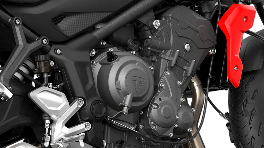 TRIDENT的660c.c.水冷並列三缸引擎,有80HP最大馬力和64Nm最大扭力