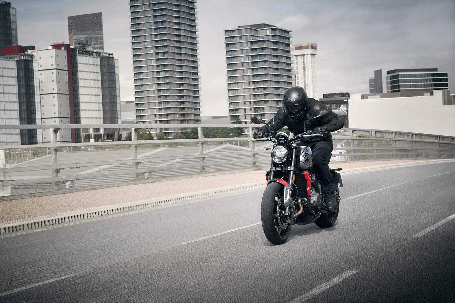 TRIDENT在台灣已有經銷商開出40.8萬多退少不補的接單價格