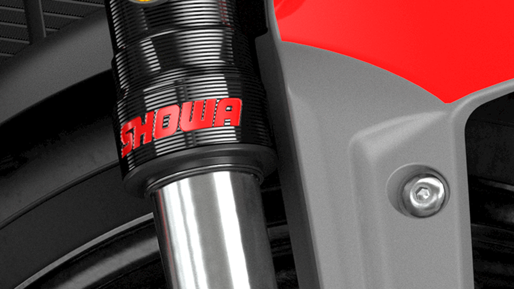 懸吊皆使用SHOWA製品