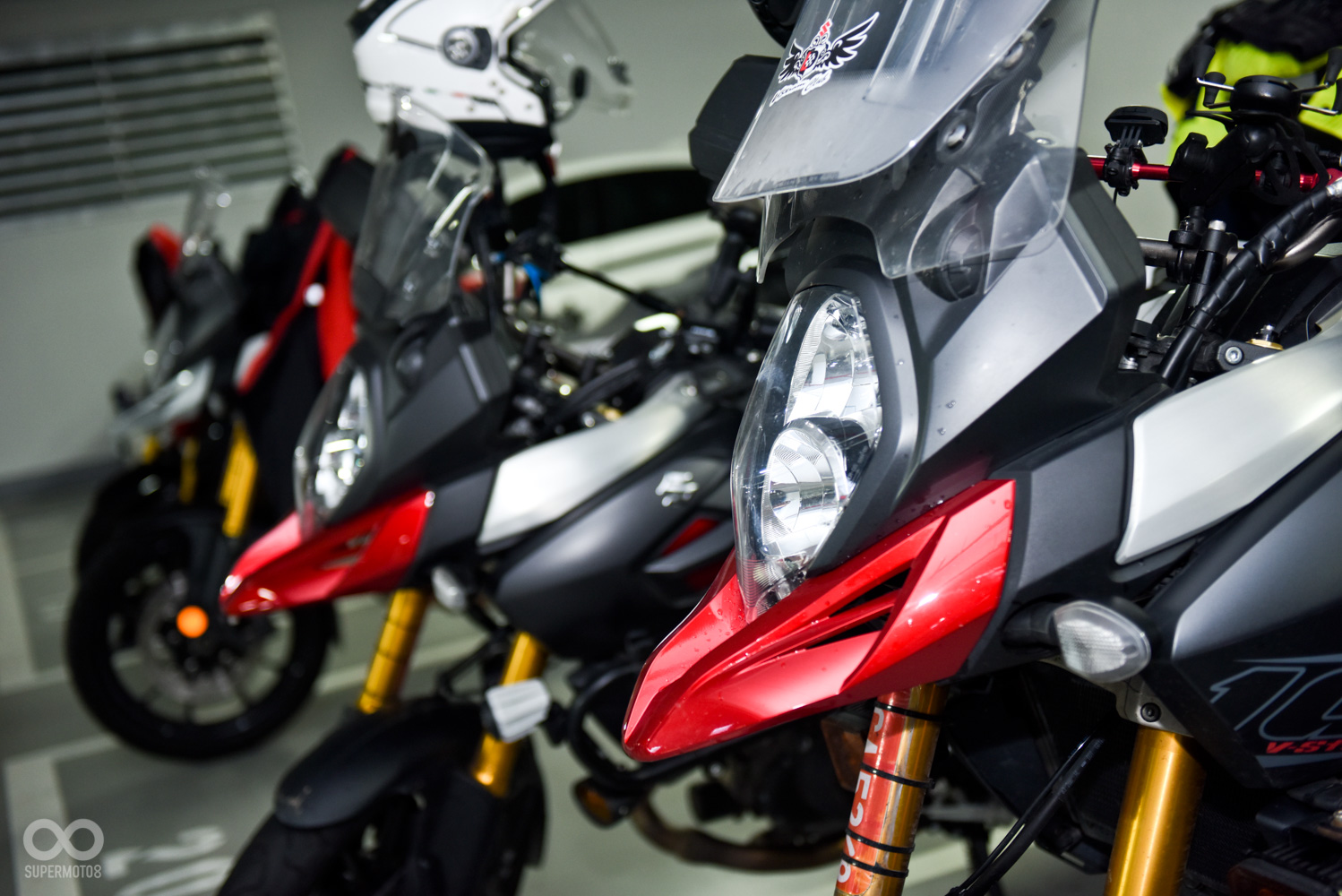 不是騎大羊來的人更令人敬佩,因為一直被風雨襲擊阿!