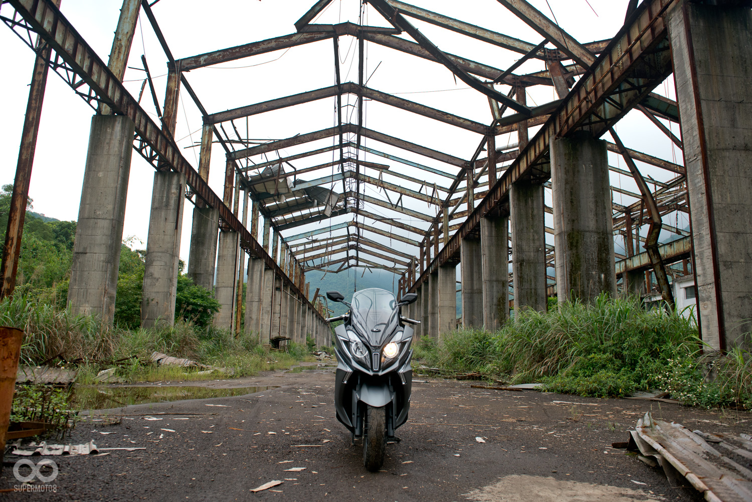 陽金公路是連結陽明山與新北市金山區之間的道路，沿途自然景觀豐富，景點眾多也因此成了許多攝影愛好者與闔家出遊的熱門選項。