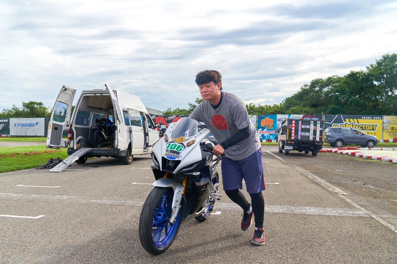 除了年輕的學生車手參戰之外，本次更有不少過去從UCRR畢業的前輩們參與！