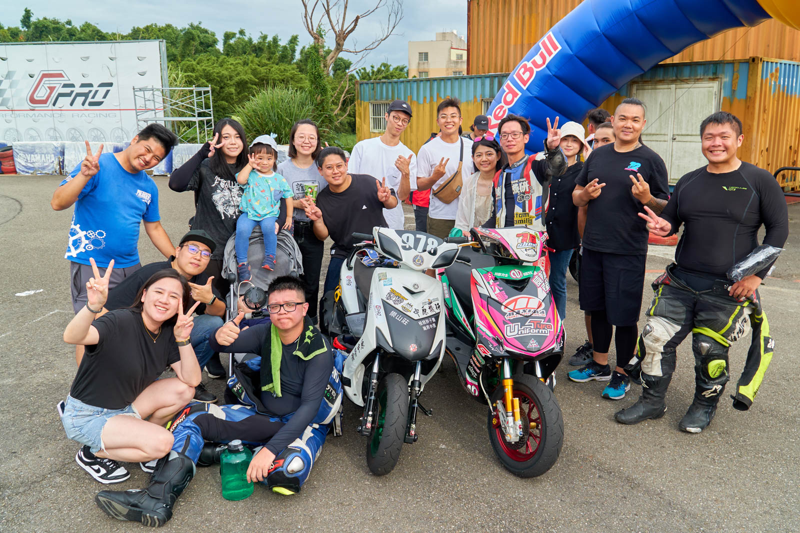 除了精彩的比賽之外，現場還有闖關、抽獎活動，讓前來的親友團也能玩得很盡興