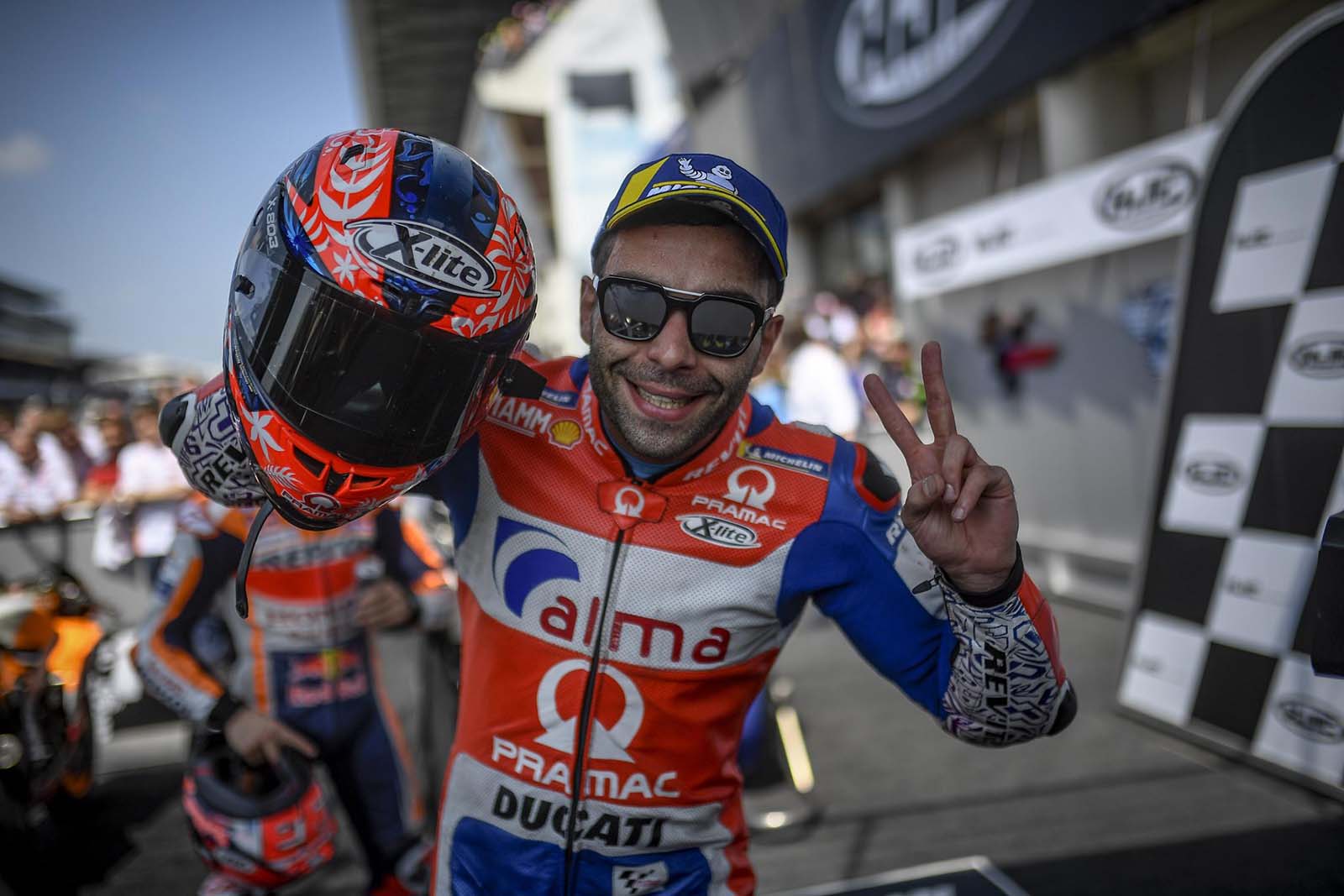 Petrucci近期受訪表示，自己非常努力地在爭取Ducati廠隊的空缺，表示Ducati應該考慮讓更年輕、更便宜的車手來接班