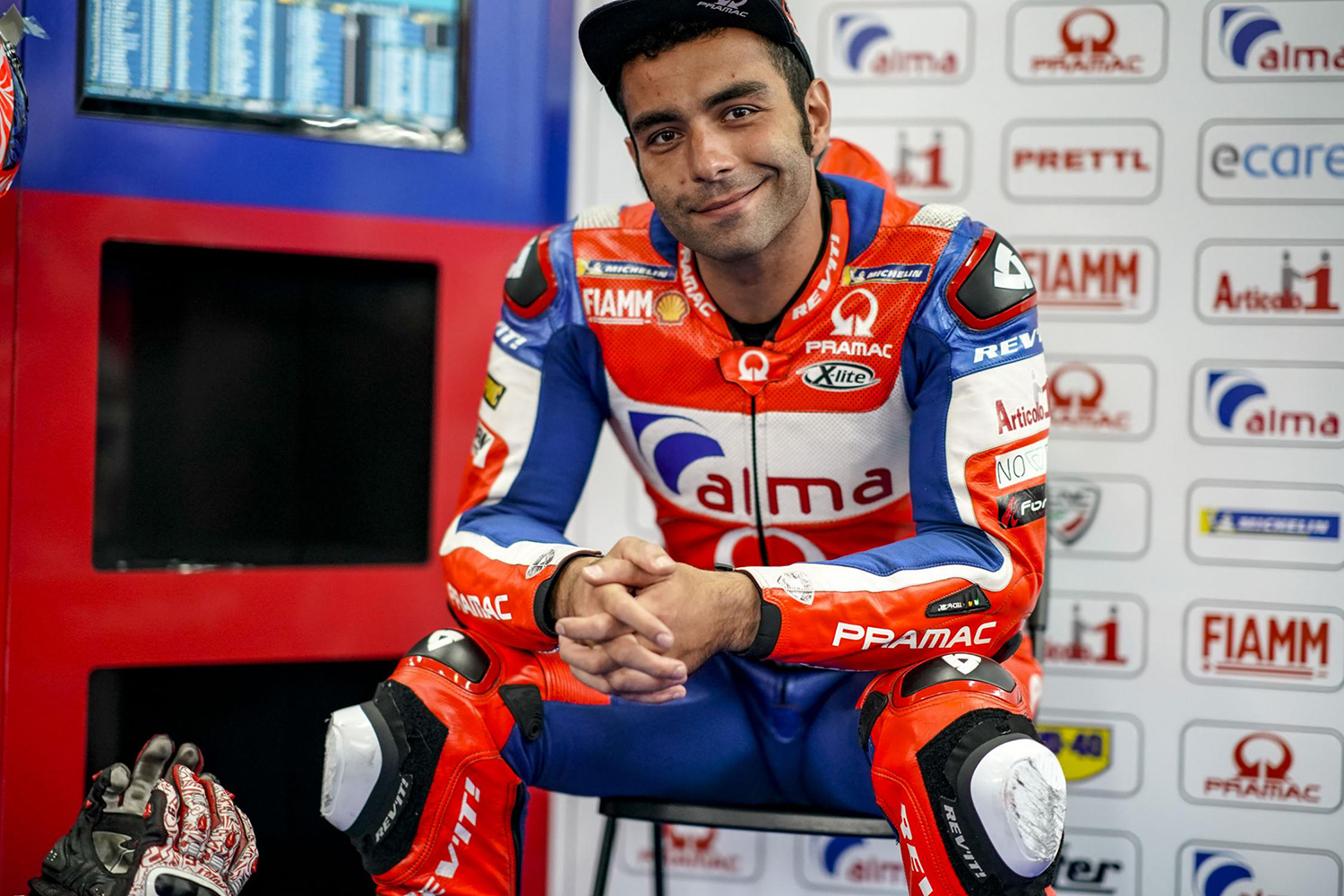 明年賽季將會加入DUCATI廠隊的Petrucci,由於還有獨立車手獎項的競爭壓力,所以沒能代班出戰