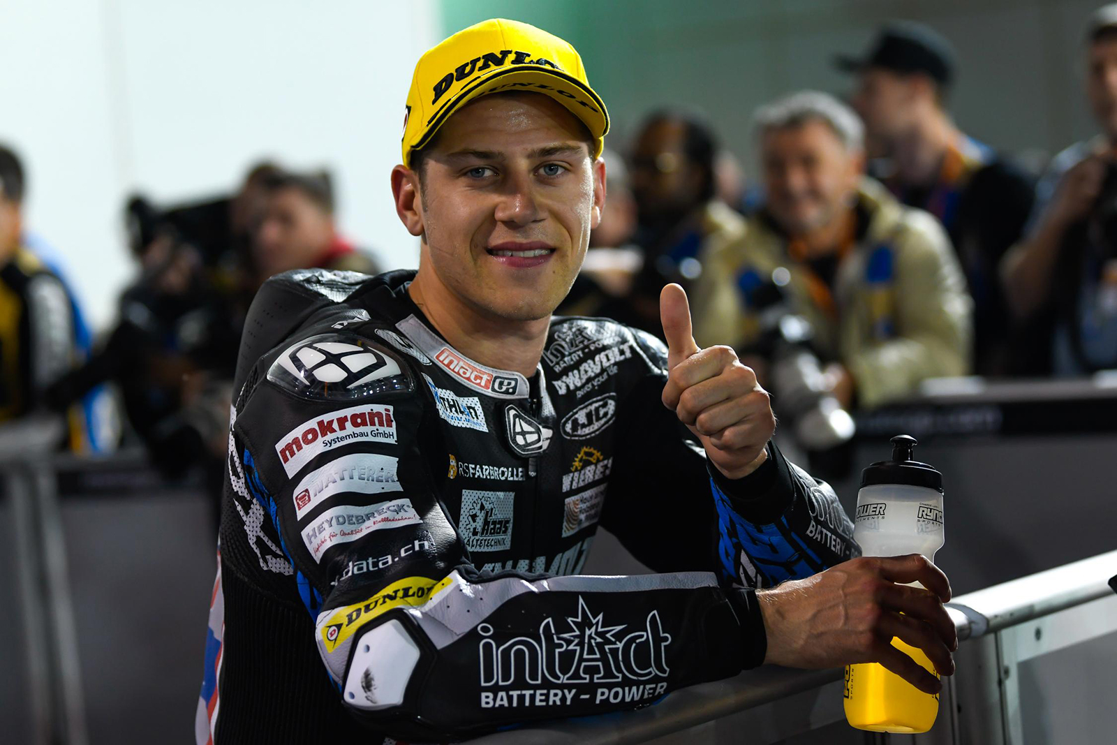 Marcel Schrotter臨危不亂,利用最後出彎的加速以及真空帶優勢,順利搶下頒獎台最後的位置