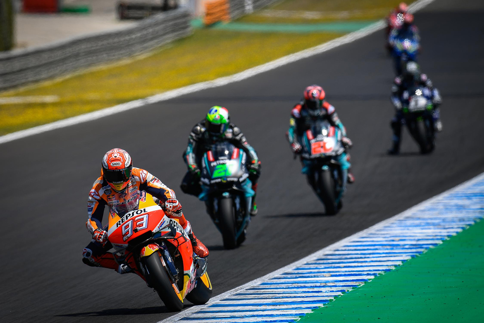 Quartararo再遇上機械故障前,都能和Marquez保持大約1.5-2秒左右的距離,同時與後方的第三集團拉出一段優勢,可見Quartararo對於自己的圈速和輪胎掌控相當有把握