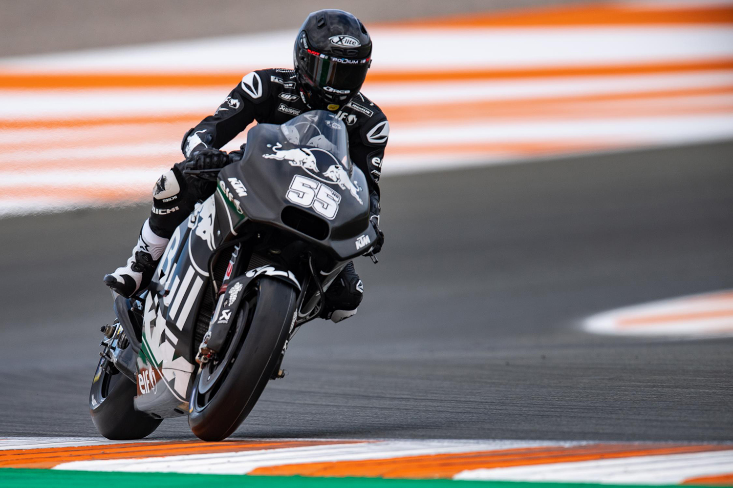 Syahrin的表現雖然不如隊友Zarco亮眼,不過每每都能保持在積分圈內,也是一位相當有競爭力的車手