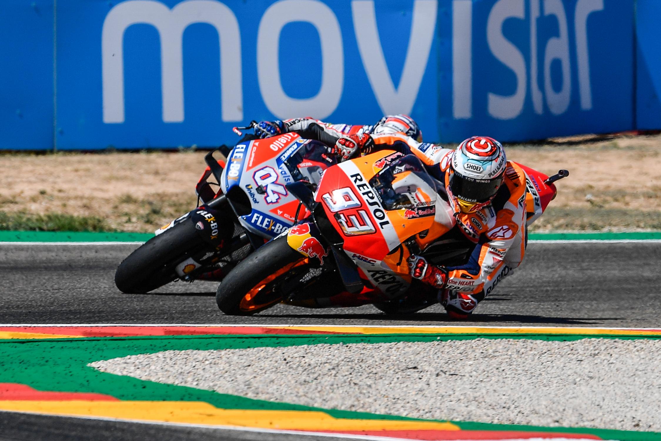 Marquez對這次的事件並沒有太多的說法，因為他在最後一刻才看到外側的Lorenzo