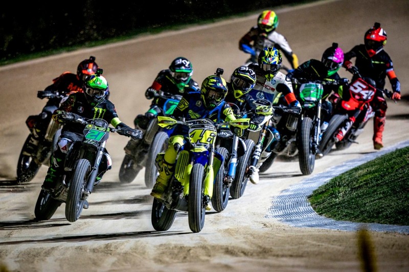 對於自家VR46學院栽培眾多車手的未來，Rossi會在衛星車隊中先鋪路嗎？