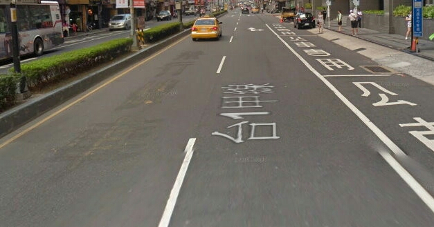 新北市實行全市兩線道取消禁行機車的規定,受到民眾和網友好評