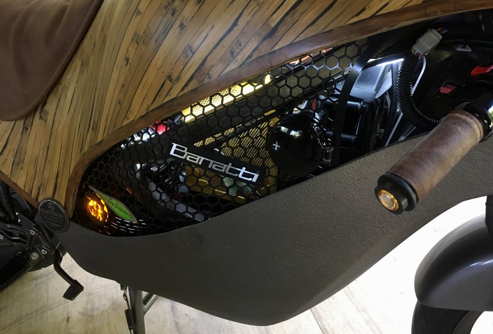 車身、車架皆採用竹製品或是木製品打造而成