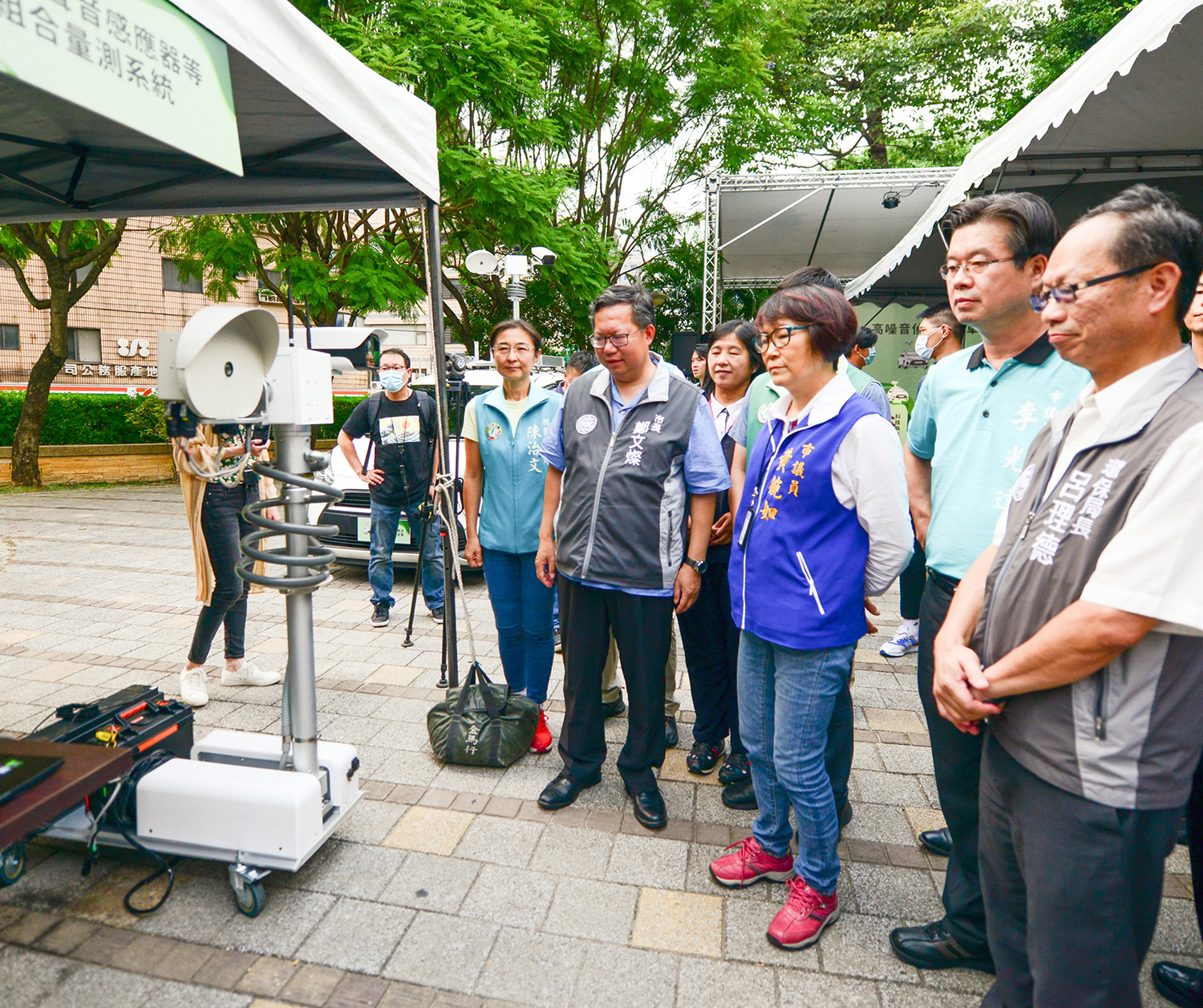 桃園市長鄭文燦出席「高噪音偵測照相車」啟用典禮