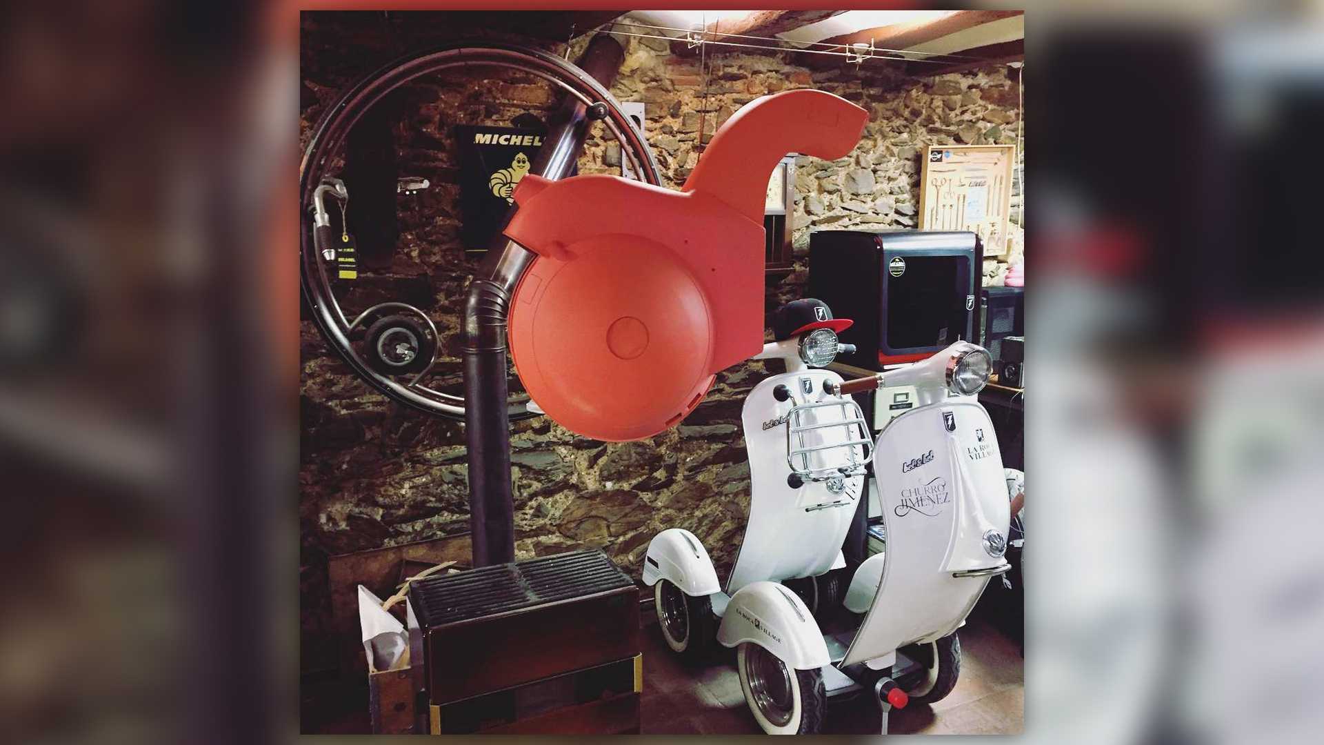 Bel & Bel在去年就打造過以VESPA作為基礎的Z-One電動單輪車