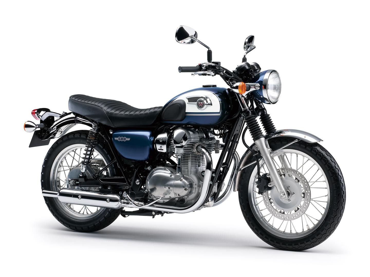 KAWASAKI W800金屬藍/珍珠白配色
