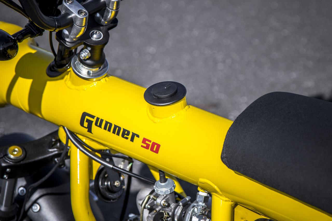 4.5L的油箱藏在筒狀的車身內