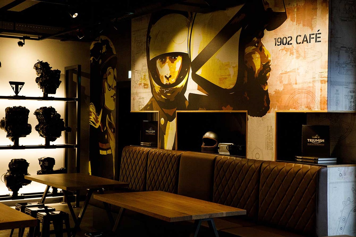1902咖啡廳的店名就是源自凱旋機車誕生於1902年