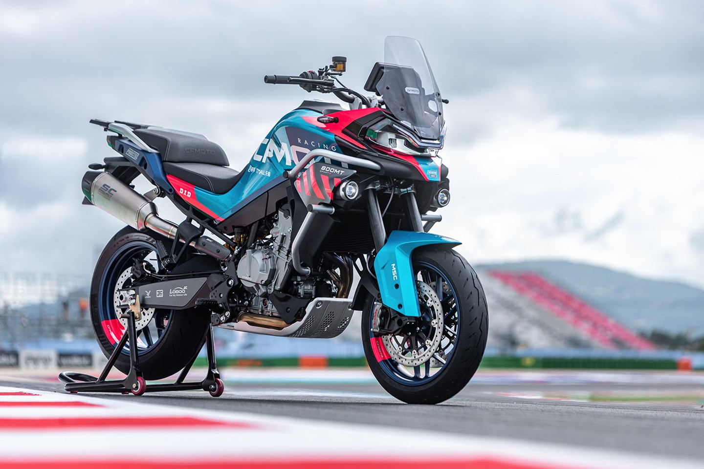 CFMOTO在海外亮相更熱血運動的800MT Sport R式樣