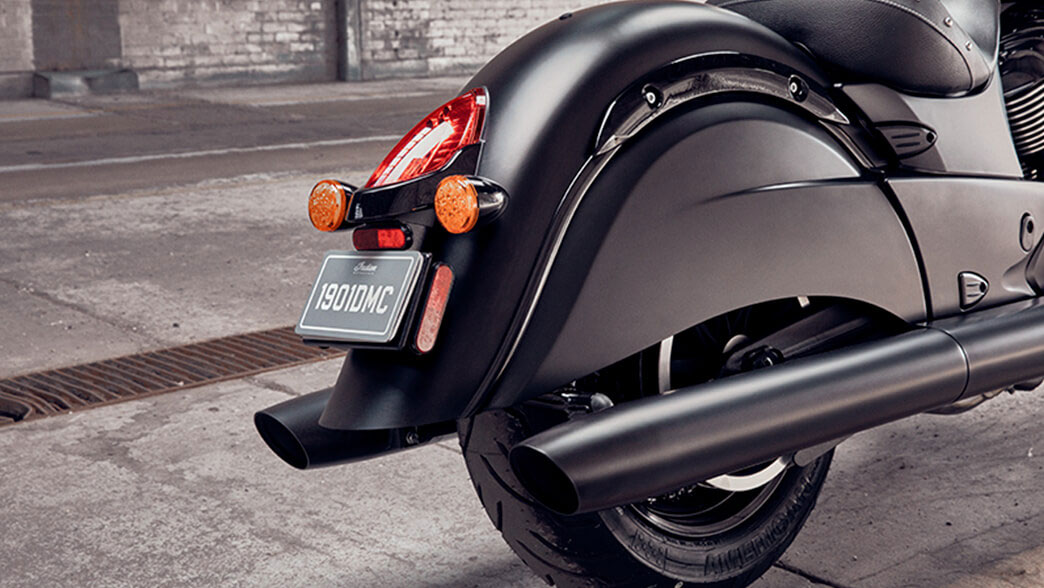 後土除、排氣管同樣黑化處理