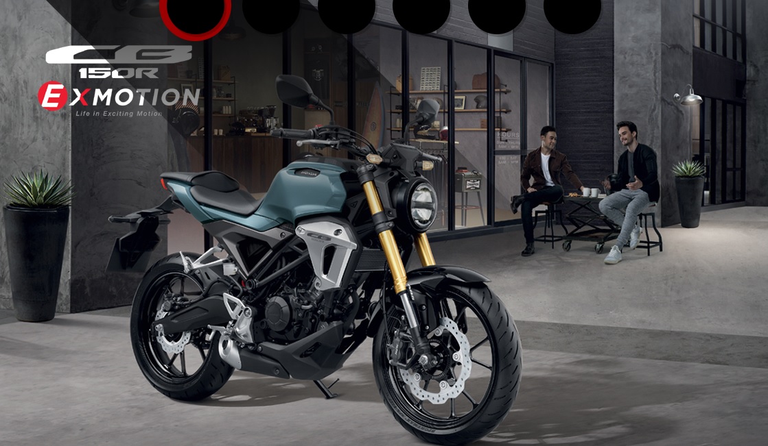 近半年後,量產版本在9/4 現身,車名為CB150R ExMotion,大幅度保留概念車的模樣