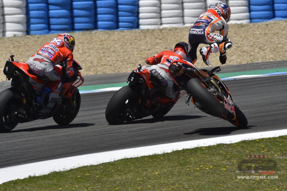 爭取第二的三輛車一起出局!