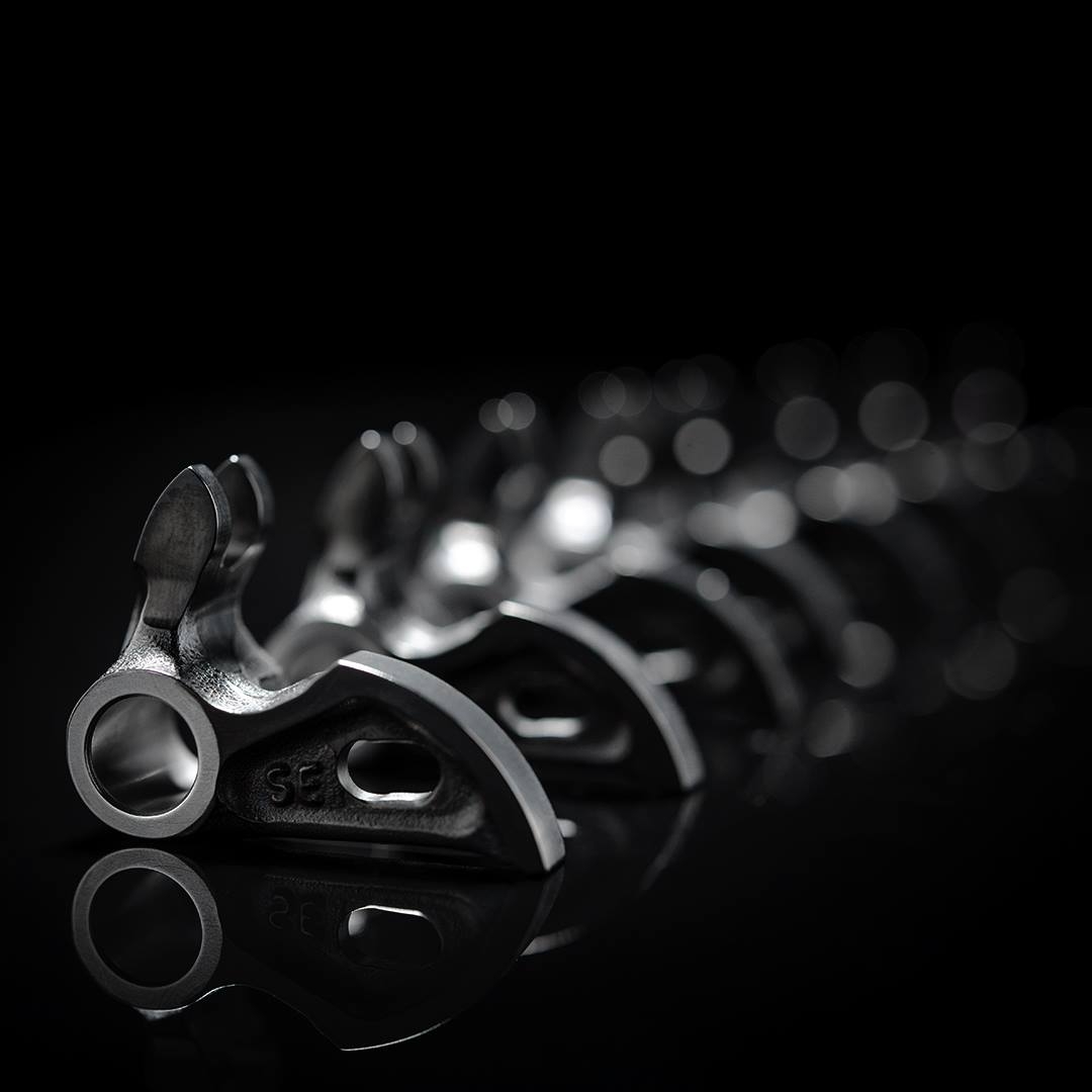 V4的特性就是有效減少慣性力矩