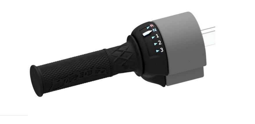 左把手上有個看似是檔位的裝置,其實分別代表全輸出(1),市區(2),和雨天(3)三種騎乘模式供選擇