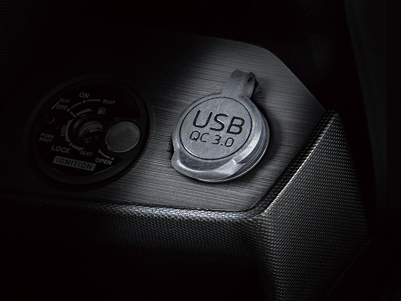 USB充電座也提升為QC3.0規格