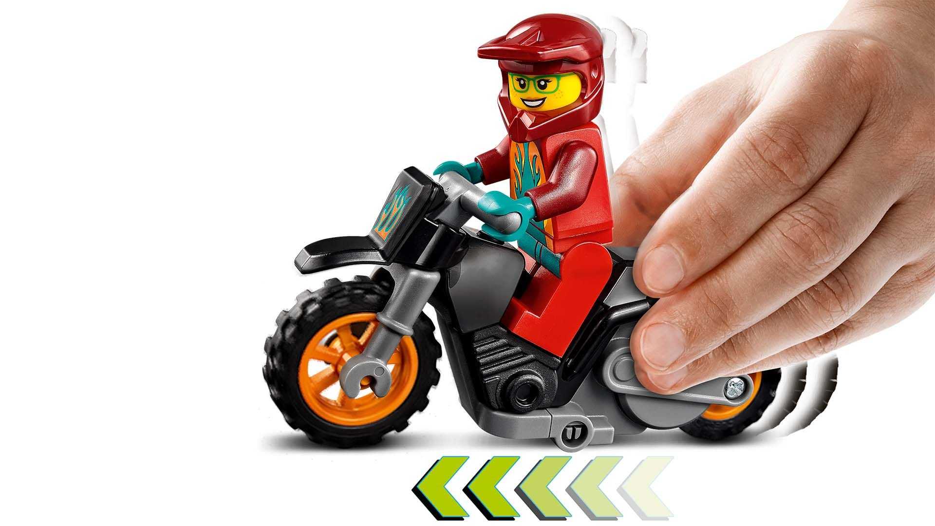 迴力車的構造,向後拉即可讓車輛蓄力向前衝出