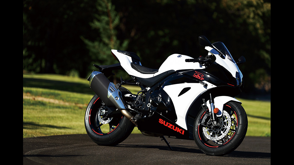 GSX-R1000則標配相當滑順的進退檔快排系統