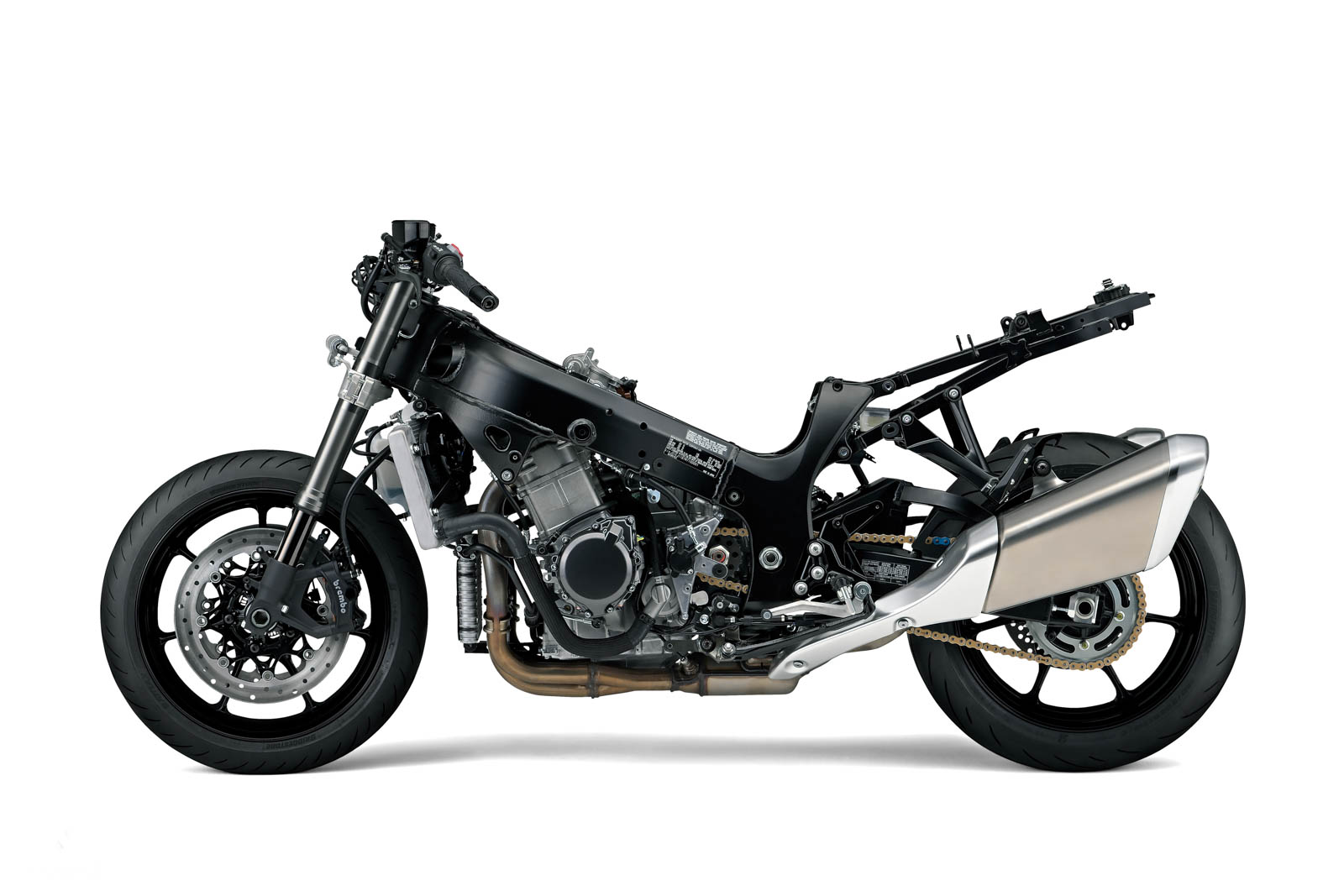 車架材質也進行更新，並維持經典的50:50前後配重