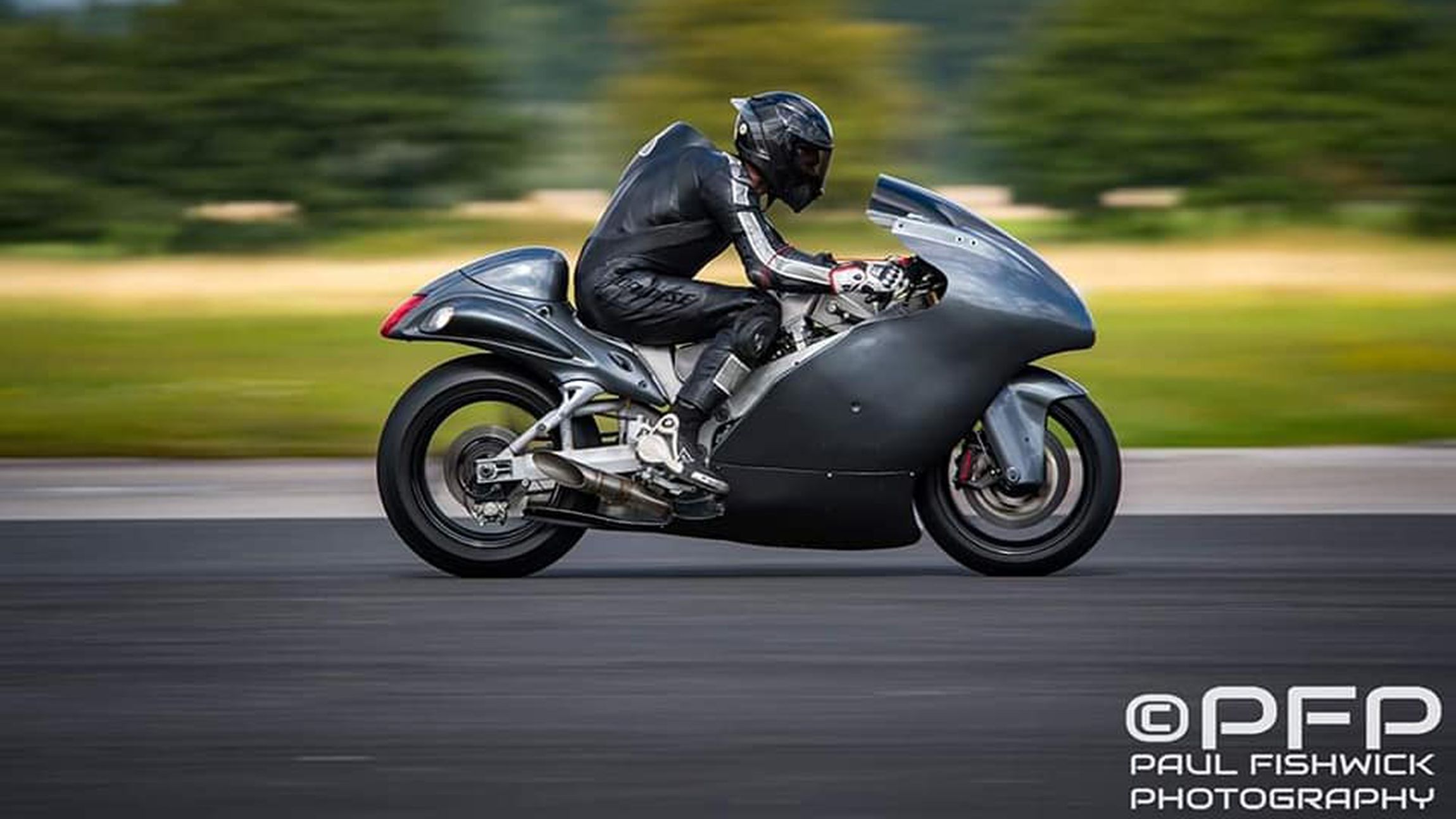 特製的830匹渦輪HAYABUSA！