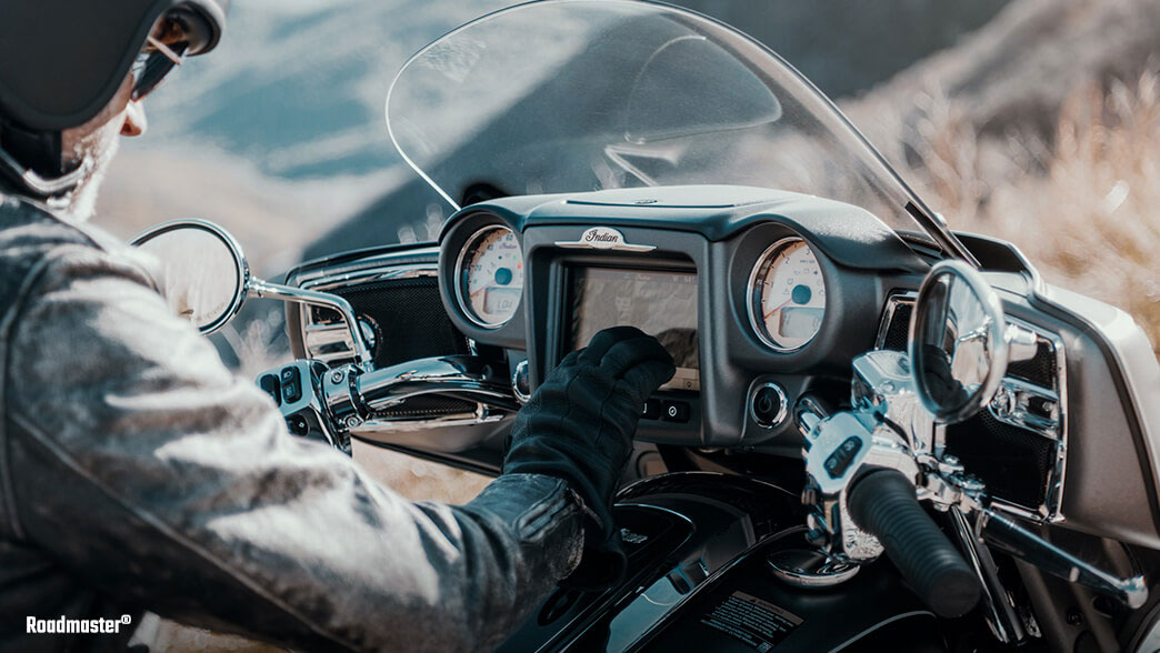 近期越來越多車款搭載全彩液晶螢幕，操作更加便利