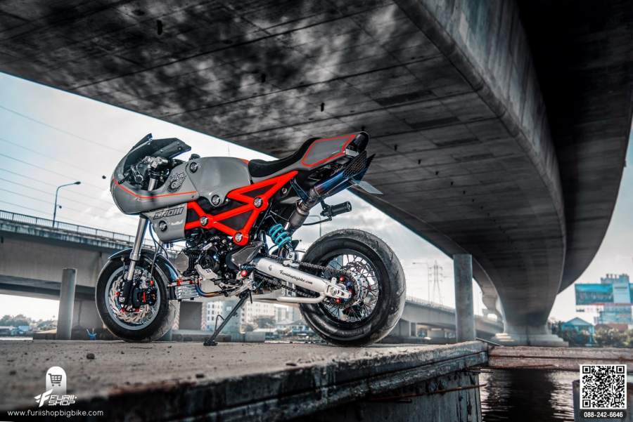 來自泰國改裝廠Furii Shop的MSX(Grom) Cafe Racer