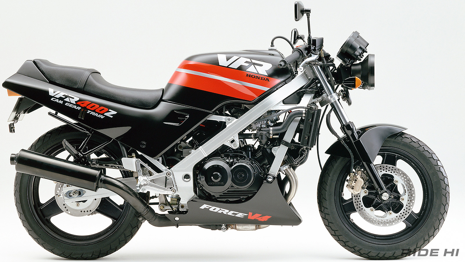 Honda在80年代推出,至今仍是唯一一款V型四缸運動街車的VFR400Z!