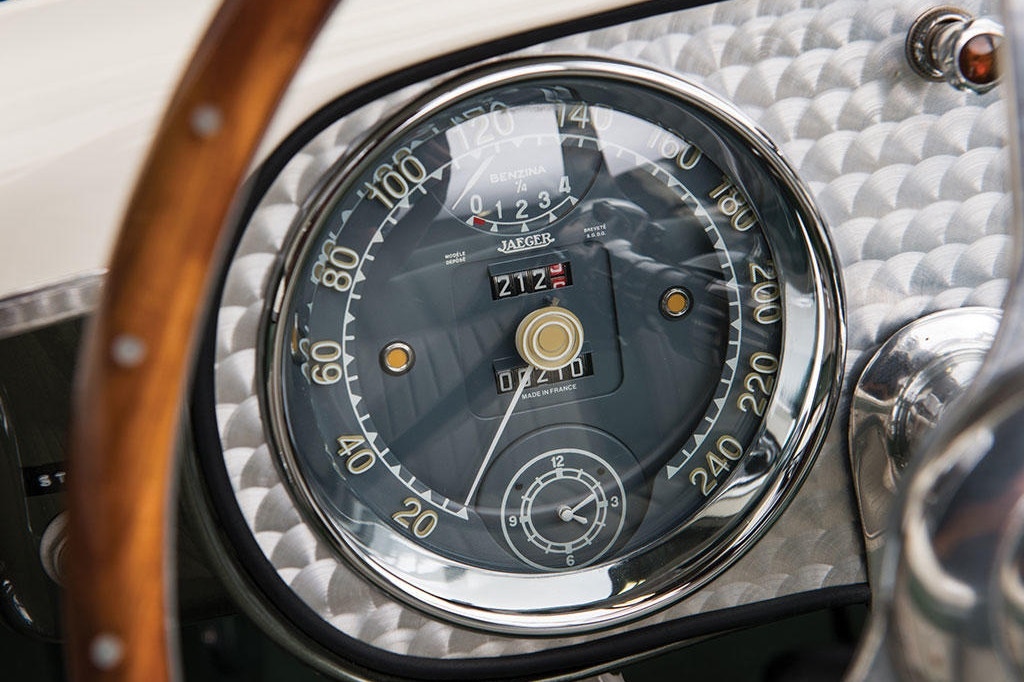 這輛車曾在2007年進行翻修,接下來的10年僅行駛210英里