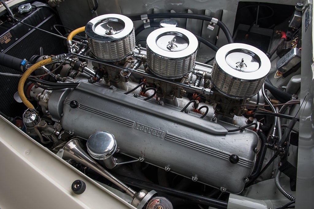 342這具60度V12引擎的總排氣量是4100c.c