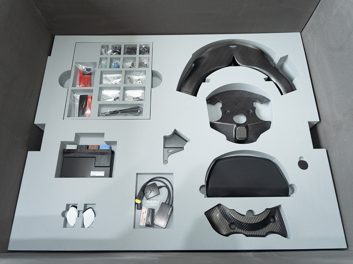 專屬賽車套件全新未使用，真香