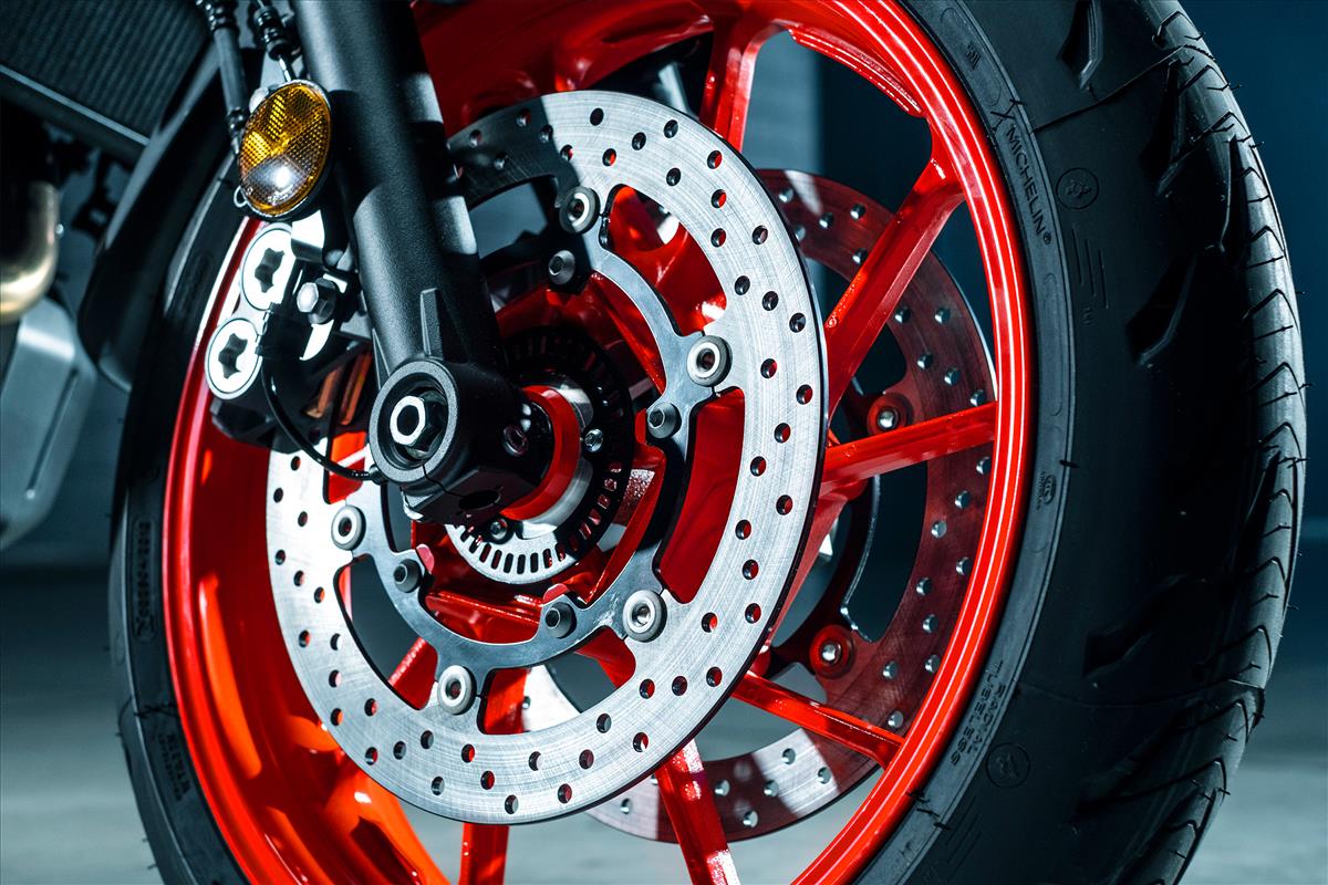 前碟加大到298mm